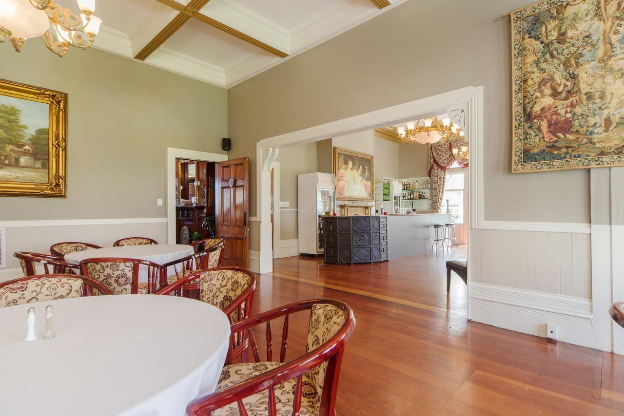 Highden Manor Estate Hotel Palmerston North Eksteriør billede