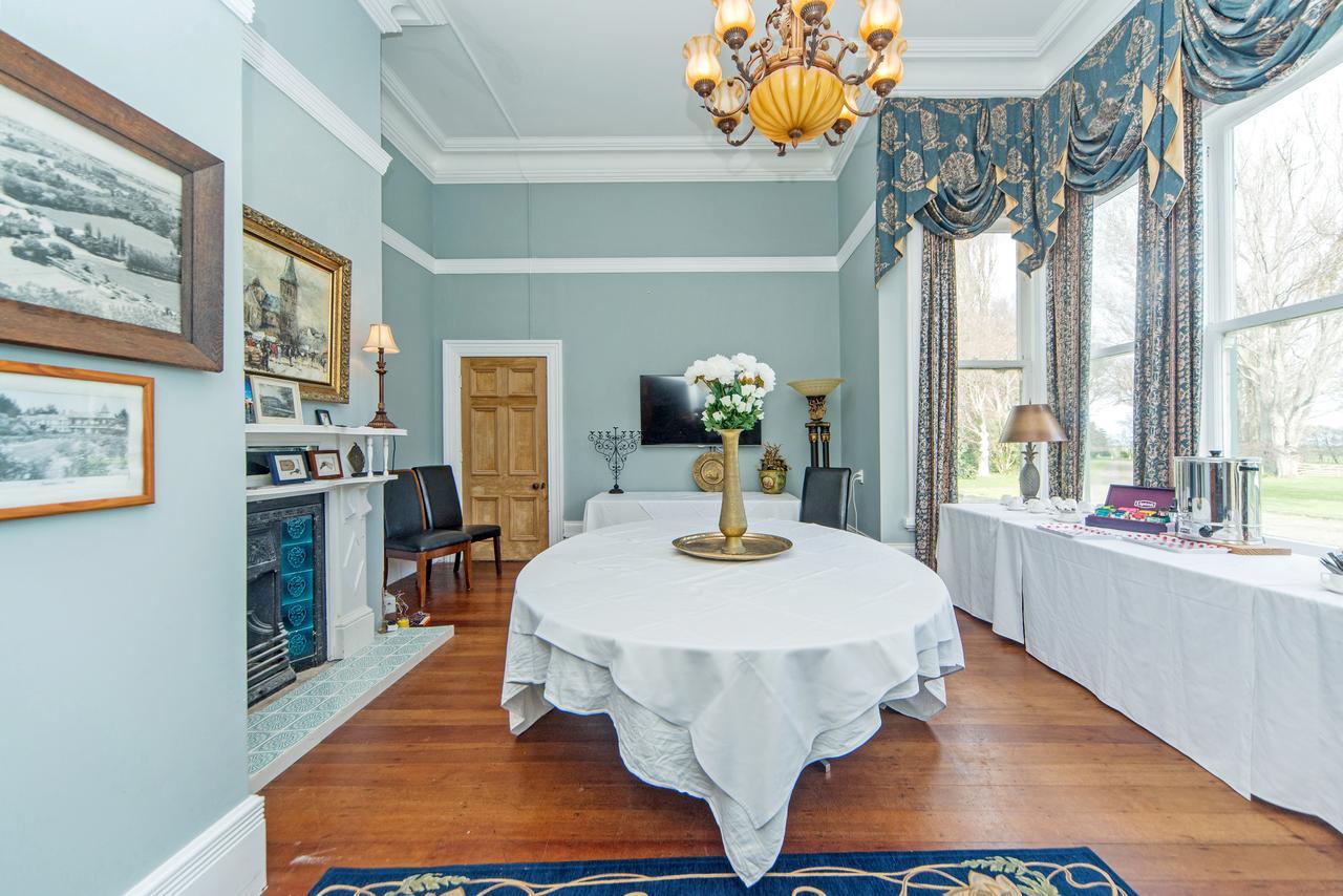 Highden Manor Estate Hotel Palmerston North Eksteriør billede