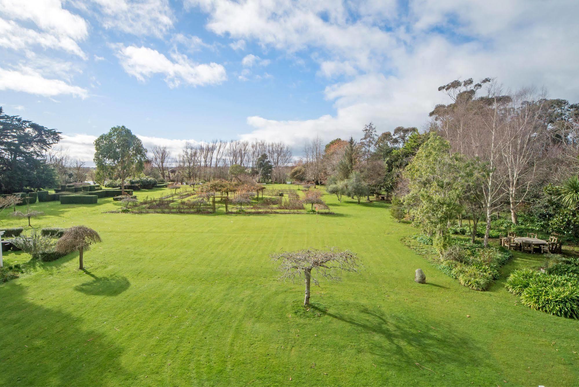 Highden Manor Estate Hotel Palmerston North Eksteriør billede