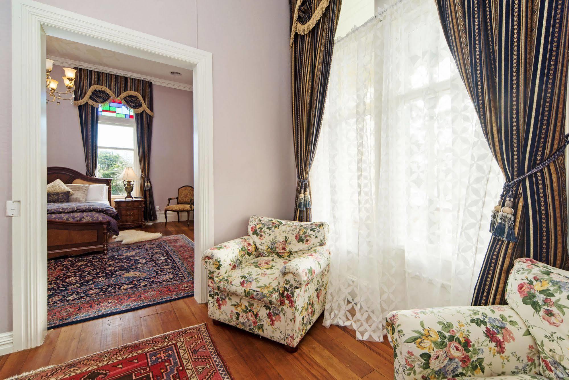 Highden Manor Estate Hotel Palmerston North Eksteriør billede