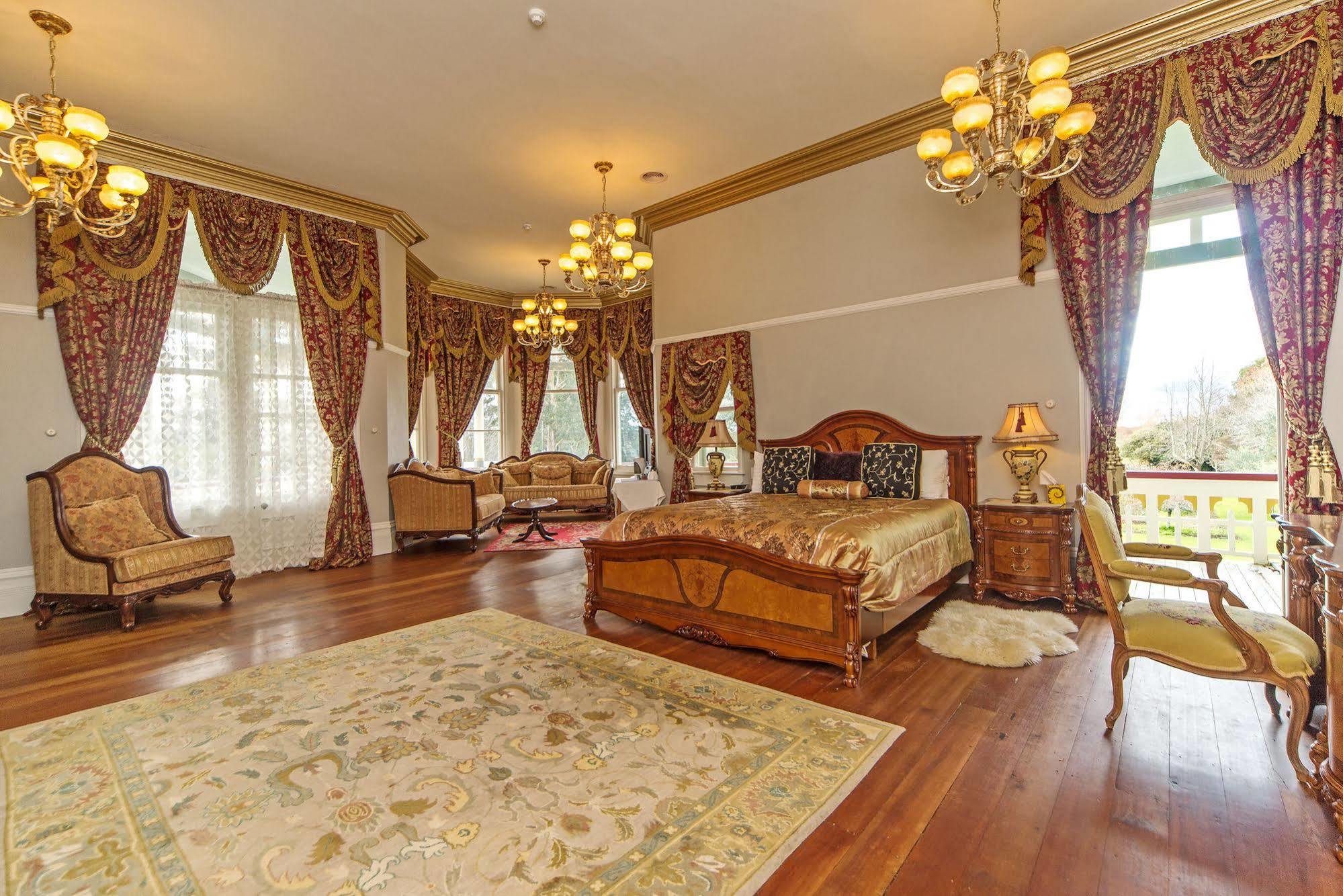 Highden Manor Estate Hotel Palmerston North Eksteriør billede