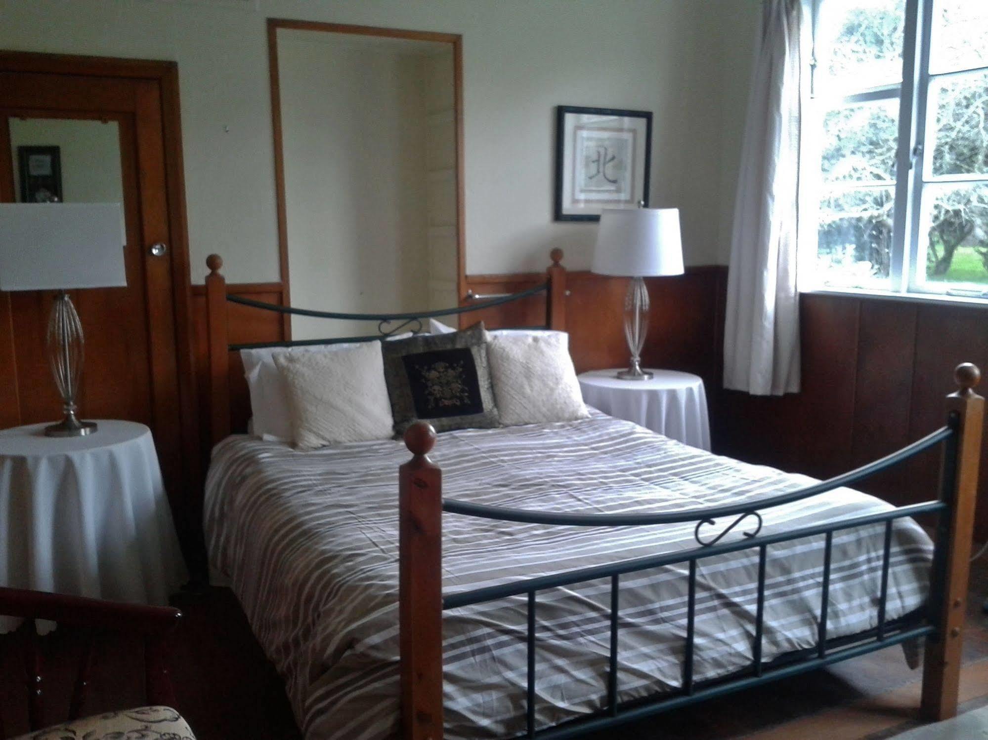 Highden Manor Estate Hotel Palmerston North Eksteriør billede